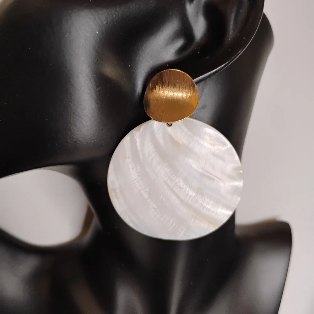 Elevate Your Style‎ with Express Brushed Gold Tone and Shell Earrings